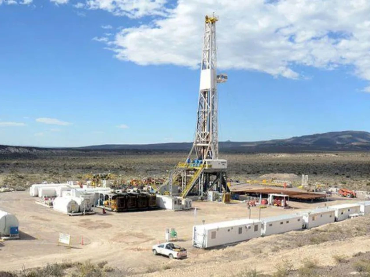Chevron y otros productores impulsan proyecto de líquidos de gas en Argentina