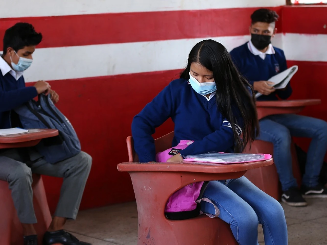 Cerca de dos millones de estudiantes del régimen Sierra-Amazonía inician clases