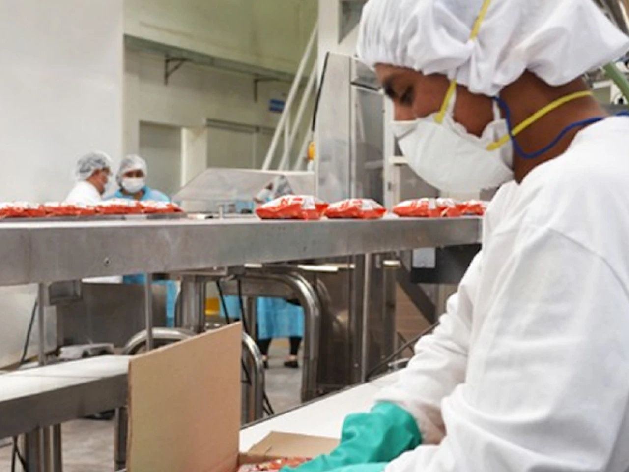 La productividad laboral en Ecuador está en la parte media-baja de América Latina 