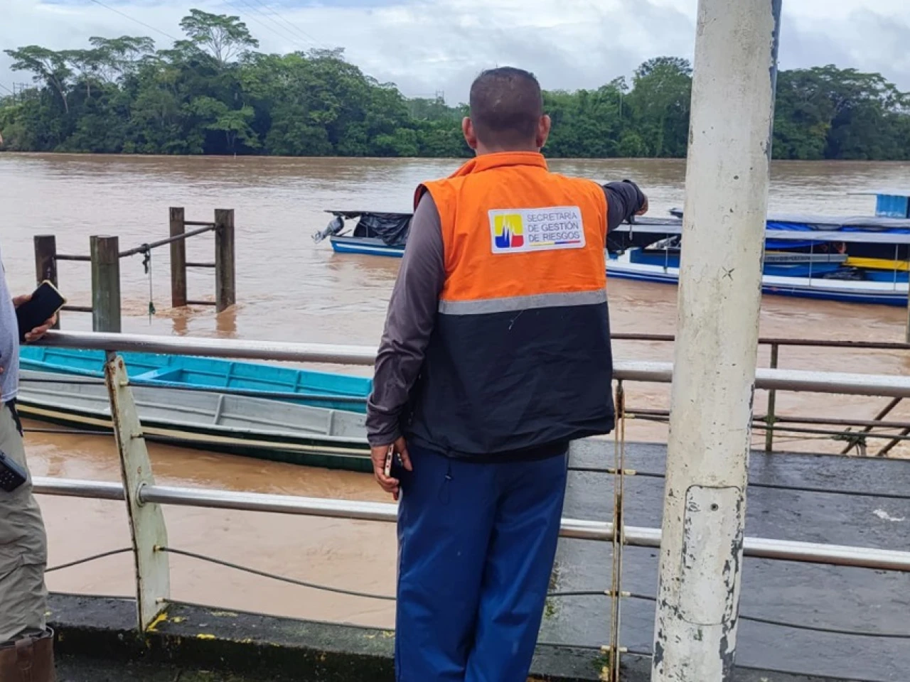 El Coca quedó sumergido por las intensas lluvias