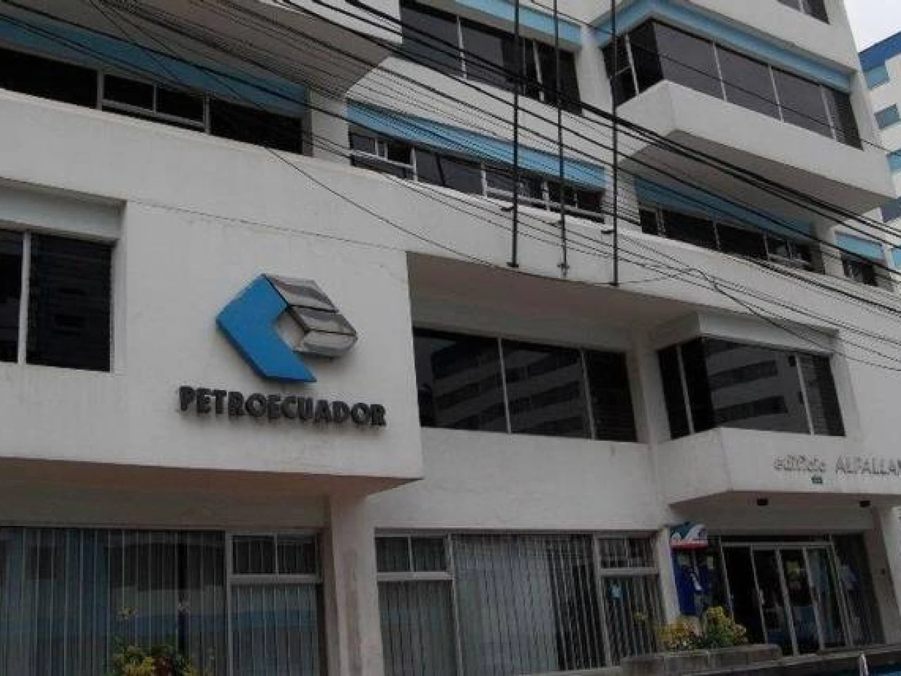 Las pugnas laborales entorpecen la fusión
