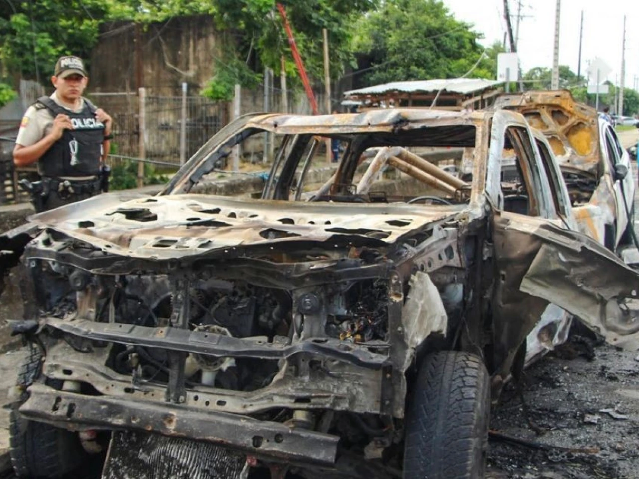 Explosión frente a la Penitenciaría del Litoral dejó un muerto