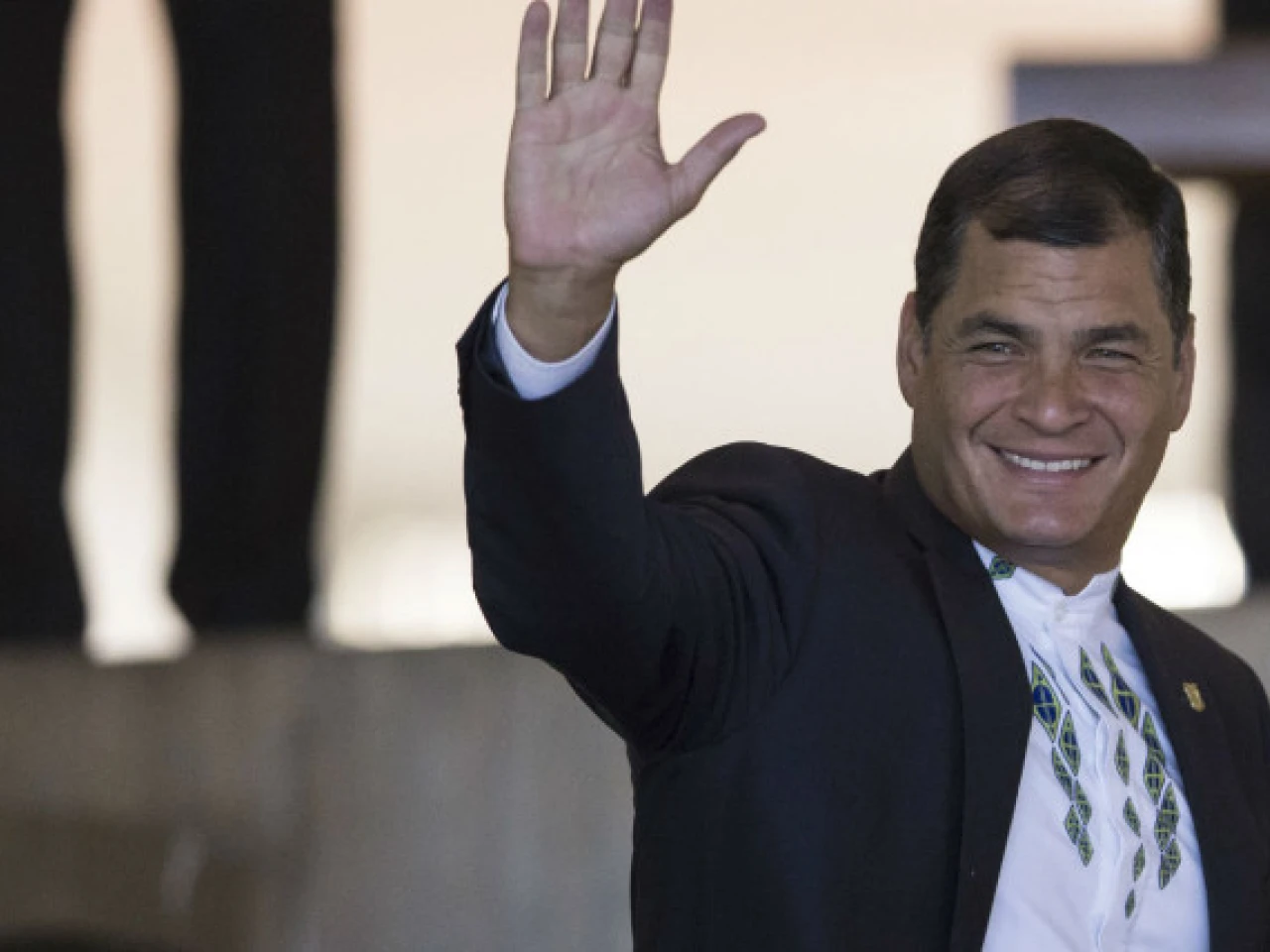 Corte Constitucional admite a trámite pedido de consulta sobre reelección de Correa
