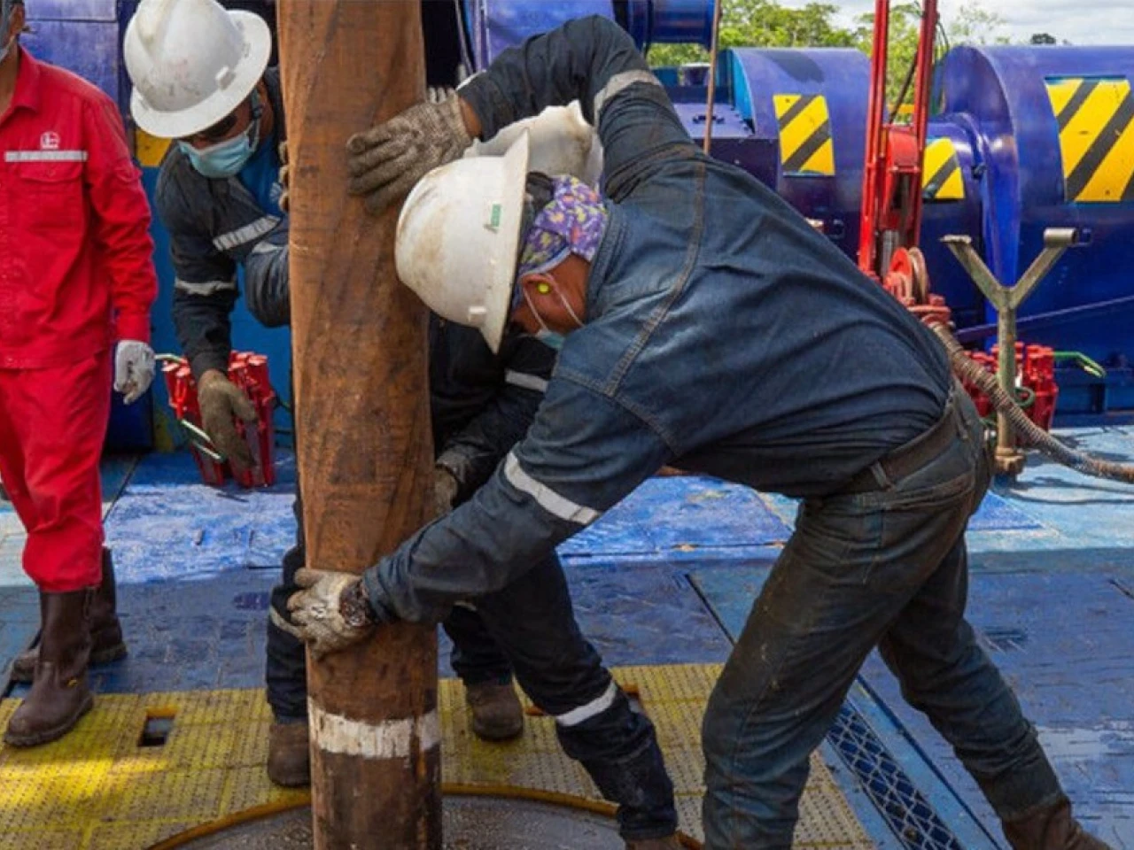 Gerente de Petroecuador: “Yo puedo mantener la producción, pero no puedo ofrecer levantarla”
