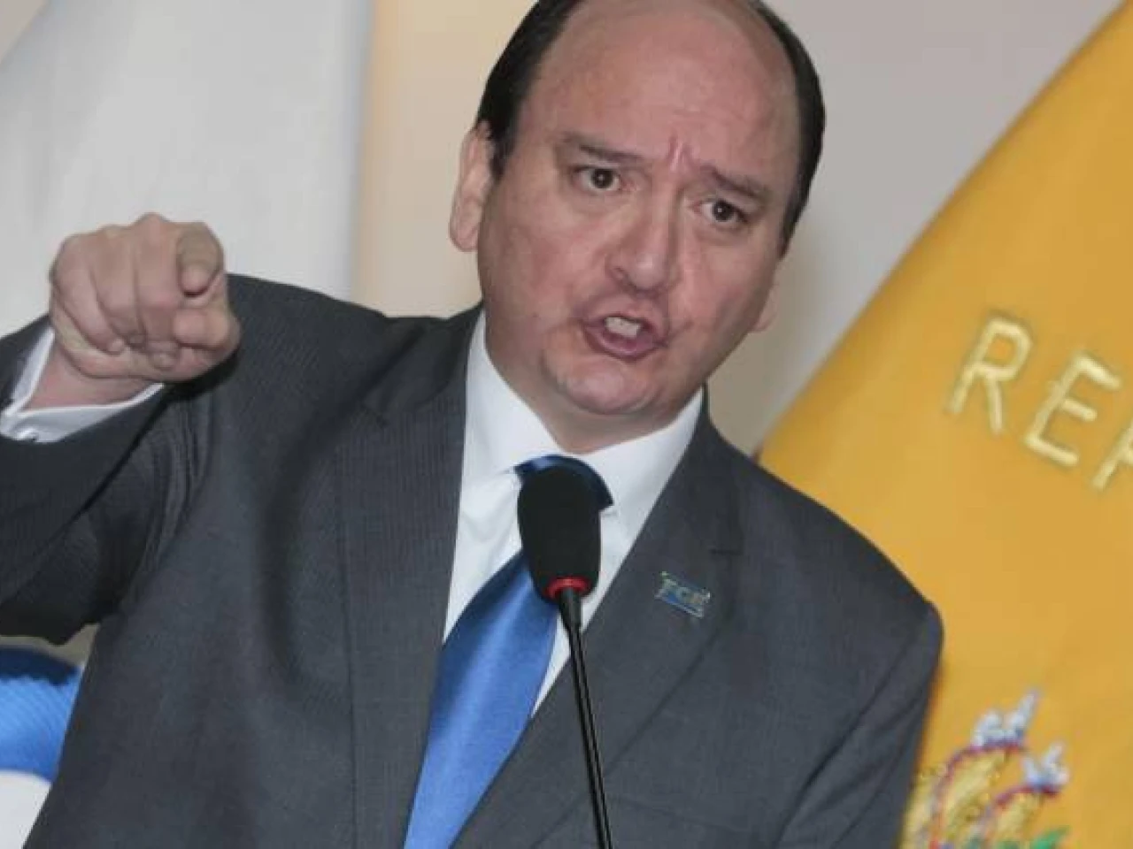 Complot involucra a antiguos ‘compañeros’