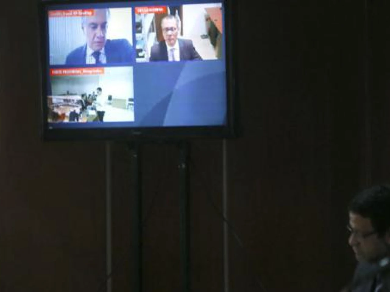 Alexis Mera acusa a Pamela Martínez de aceptar pagos de USD 20 000 mensuales de Equitesa cuando fue jueza de la Corte Constitucional