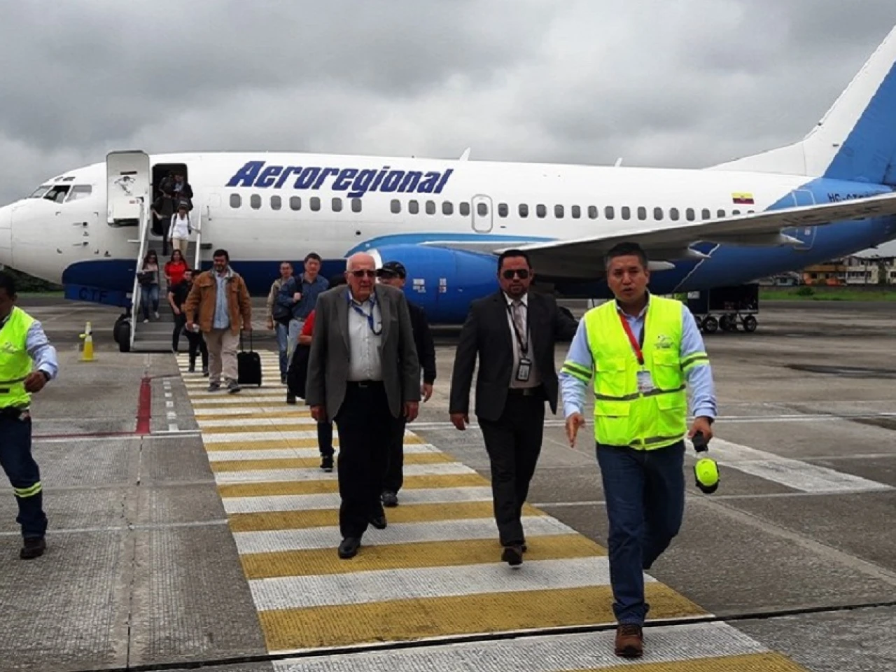 Hasta 3 vuelos diarios conectan a Quito con El Coca