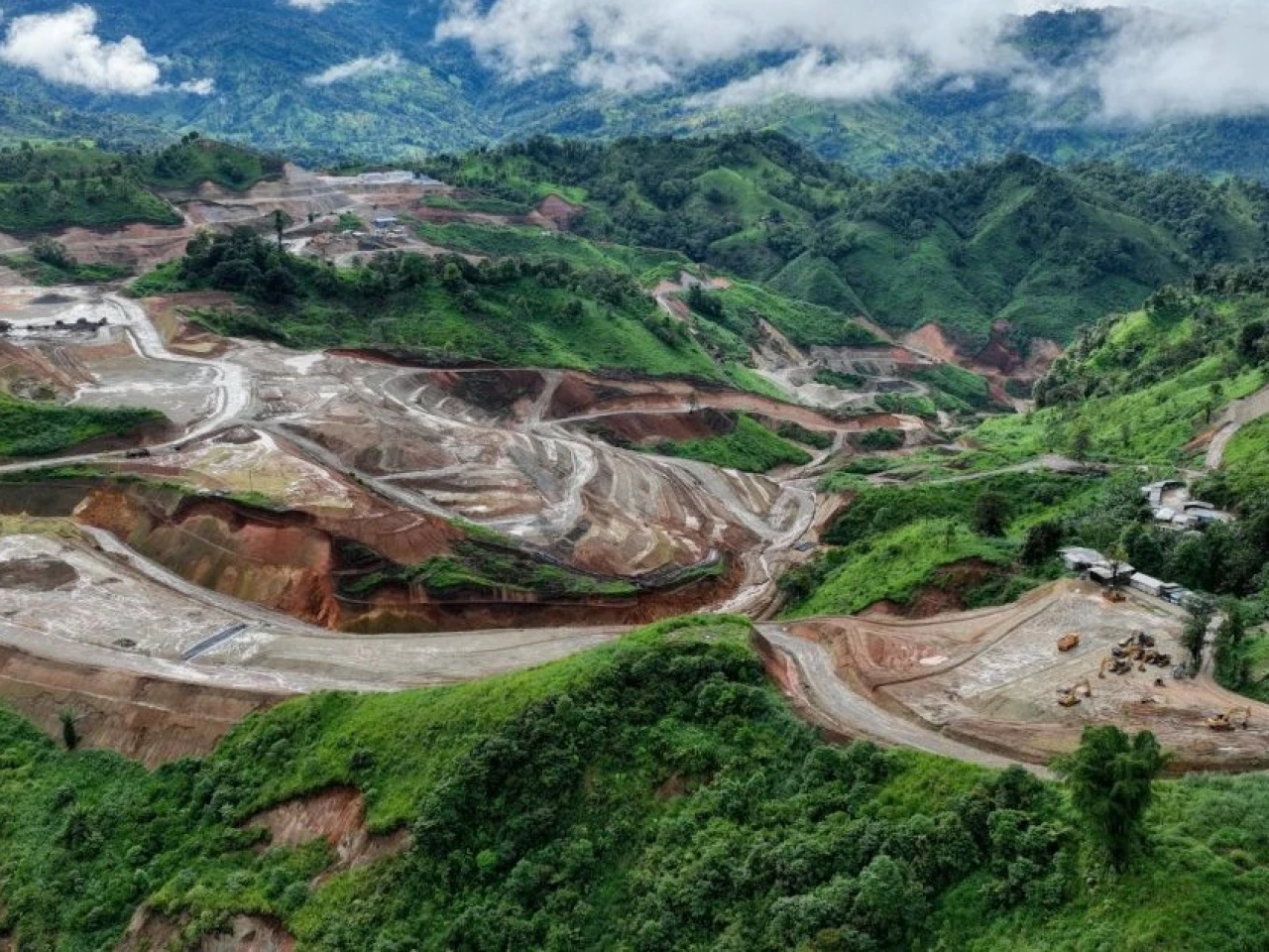 Silvercorp obtiene financiamiento por $220 millones para proyectos mineros, incluido Ecuador