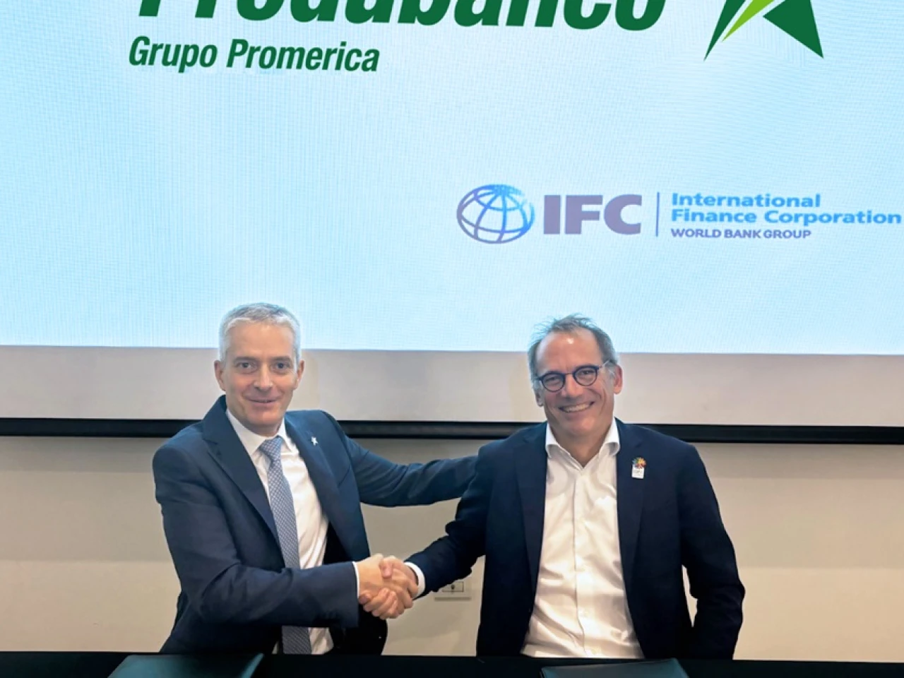 IFC invierte $ 100 millones en Produbanco para desarrollo sostenible