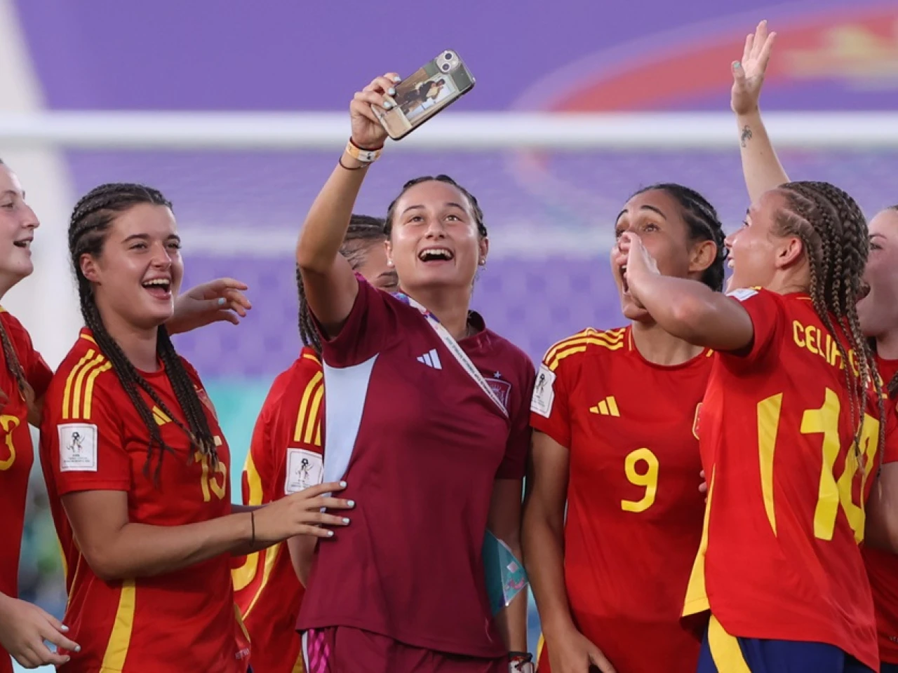 Ecuador cayó 0-5 and España en cuartos de final