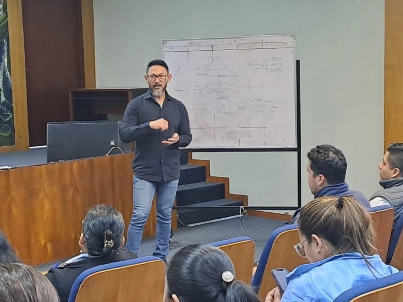 Zamora Chinchipe: Personal médico es capacitado sobre la fiebre amarilla