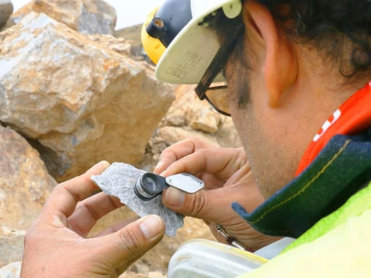Salazar Resources identifica objetivo clave de cobre-oro en proyecto Monja, Ecuador