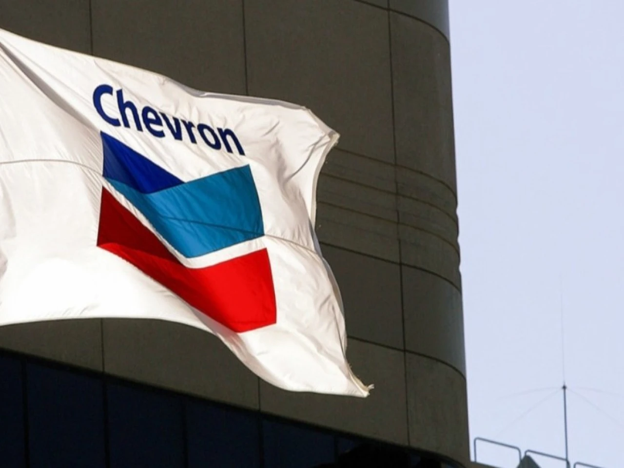 Chevron prepara su vuelta a Libia tras la firma de memorando