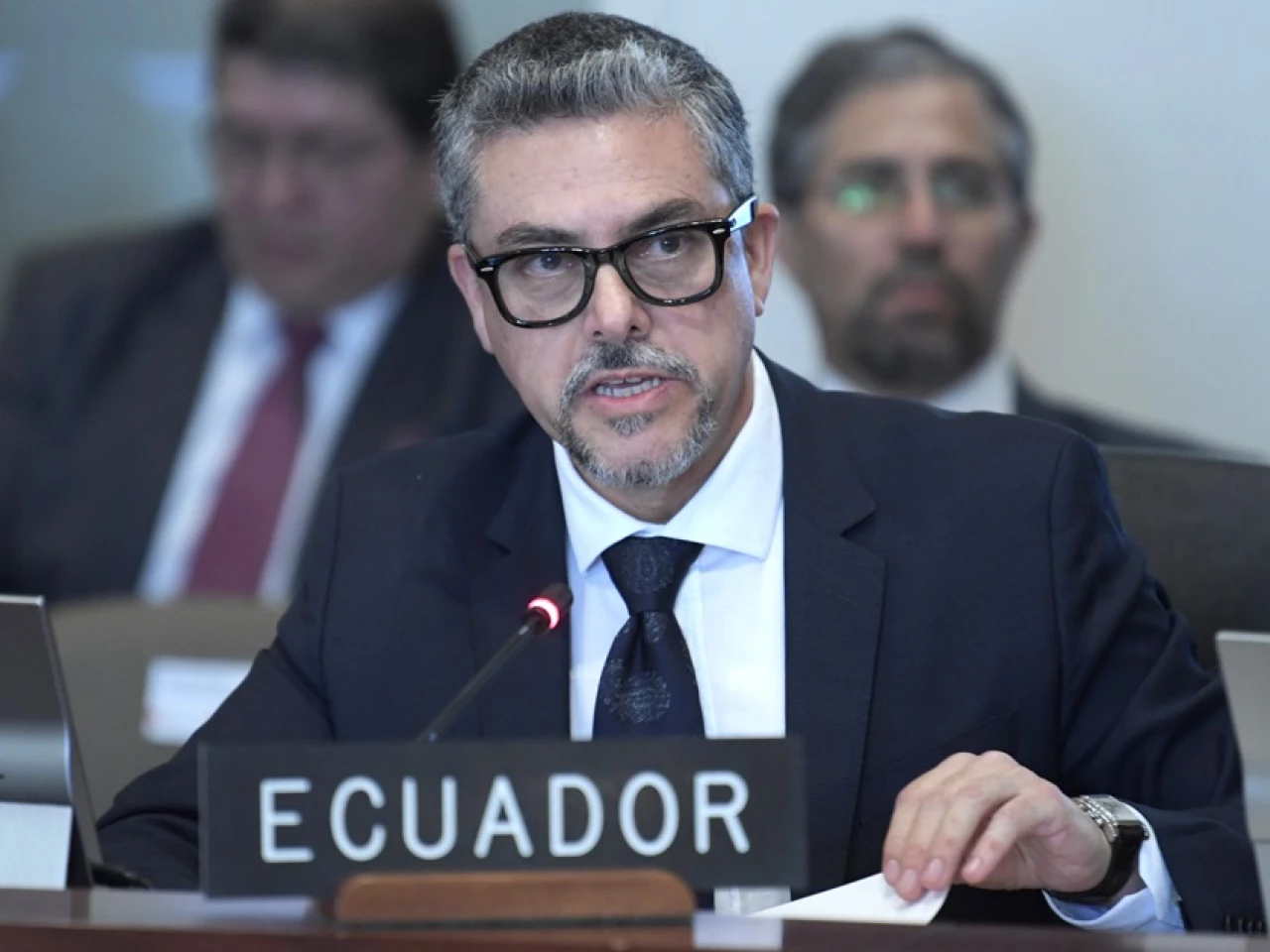Ecuador acusa a México de promover la impunidad de Glas en la OEA