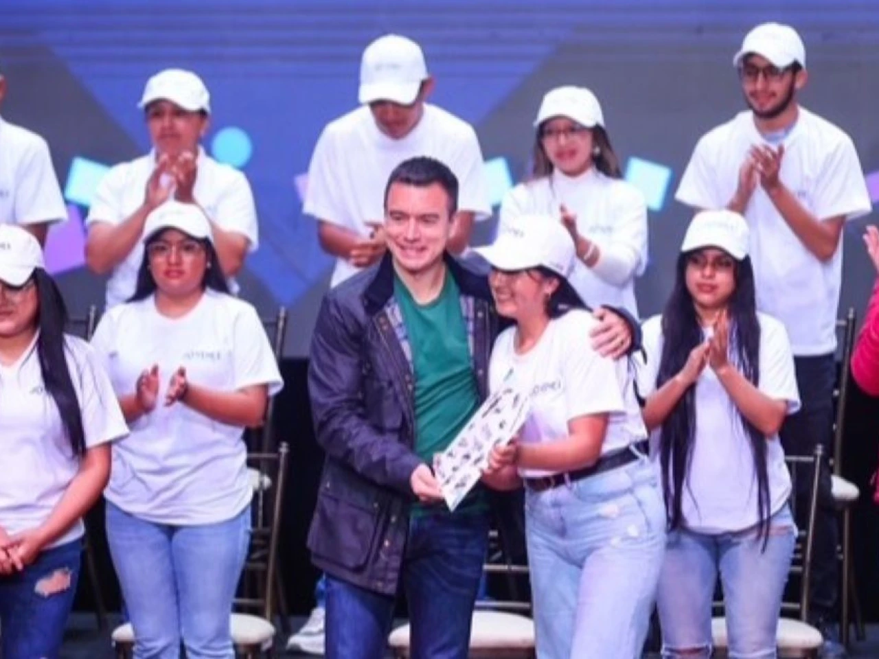 Noboa lanzó la segunda edición de ‘Jóvenes en Acción’ 