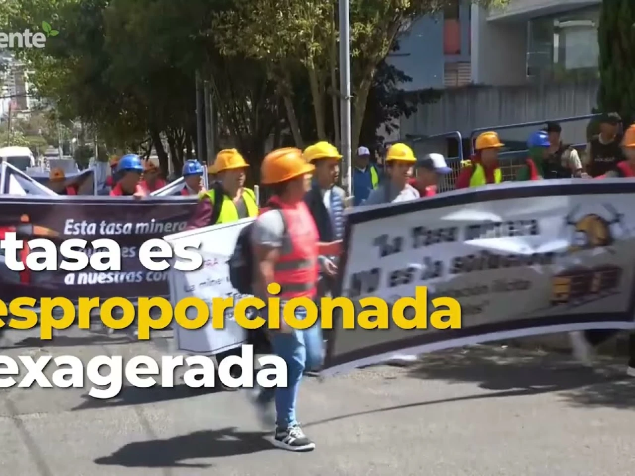 Mineros de Ecuador piden a la Corte Constitucional que suspenda la tasa impuesta por el Gobierno 