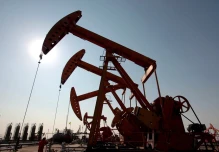 El petróleo WTI, referente de Ecuador, subió por tensión en Oriente Medio