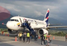 El primer vuelo oficial de LATAM aterrizó en Loja