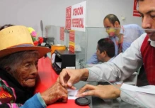 Bono 2026 en Perú: padrón oficial de adultos mayores y subsidio para damnificados por lluvias en mayo