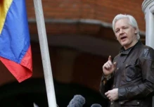 WikiLeaks anuncia que Ecuador le ha devuelto internet a Assange
