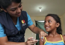 ¿Qué vacunas necesitan los niños y jóvenes en Ecuador?