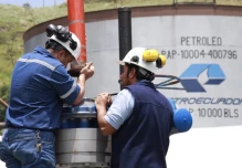 El Gobierno alista la proforma 2023 con un barril de petróleo a $ 65