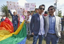 Corte extiende deliberaciones sobre matrimonio homosexual