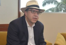 Embajador de Estados Unidos califica de positivos los anuncios de Lenín Moreno