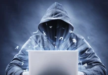 Un prófugo ecuatoriano y un creador de trolls están detrás del candidato de extrema izquierda en Colombia