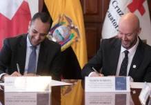 Ecuador y la Federación Internacional Cruz Roja firmaron un acuerdo