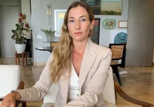 Exesposa de Daniel Noboa denuncia ser víctima de violencia