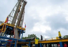 Gobierno evalúa seguro petrolero para proteger ingresos estatales