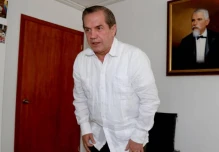 Ocho personas reconocen firma de acusación particular contra Patiño