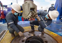 Ecuador apuesta por inversión extranjera en su principal campo petrolero