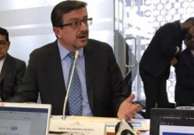 Ecuador pide anular laudo que le ordena pago millonario a petrolera francesa