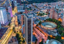 La jornada laboral de 42 horas ya rige en Colombia: así cambia el trabajo para empresas y empleados