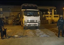 Más de 400 kilos de cocaína fueron hallados en un camión en Carchi