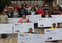 ¿Cómo acceder al crédito 1x30 de BanEcuador?