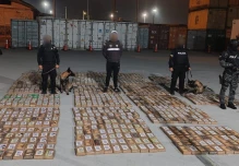 La Policía halló una tonelada de cocaína en puerto de Guayaquil