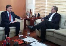 Todd Chapman inicia funciones como embajador de EE.UU. en Quito