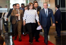 Ministro Oswaldo Jarrín anuncia depuración en Fuerzas Armadas