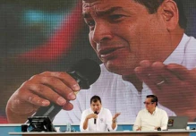 Fiscalía investiga a ‘Escuadrón Verde’ de Rafael Correa
