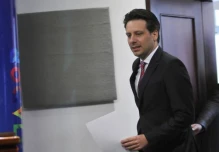 Guillaume Long tilda de desleal al presidente Lenín Moreno tras renunciar a cargo en la ONU