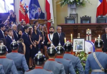 Chile da el último adiós a Piñera en un emotivo y solemne funeral de Estado