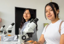 Ecuador y Perú reforzaron cooperación educativa en feria binacional