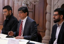 Ministro José Valencia (c) señaló que aún no han recibido respuesta del Gobierno bolivariano. 
