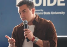 Noboa dice que "no es verdad" que González tenga apoyo del movimiento indígena