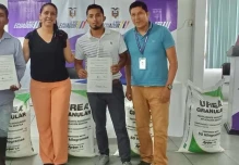 Napo: 150 productores se beneficiaron con urea y certificados