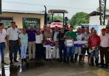 Impulso al agro en Sucumbíos: productores reciben maquinaria, insumos y títulos de tierra