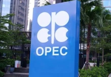 OPEP+ evalúa aumentar su producción de petróleo en agosto